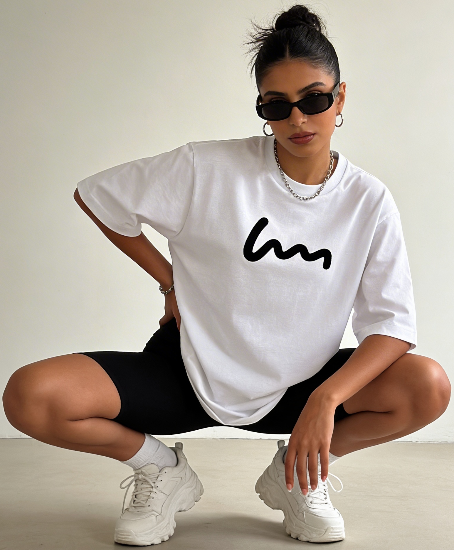 6-7 White Unisex Oversized T-Shirt
